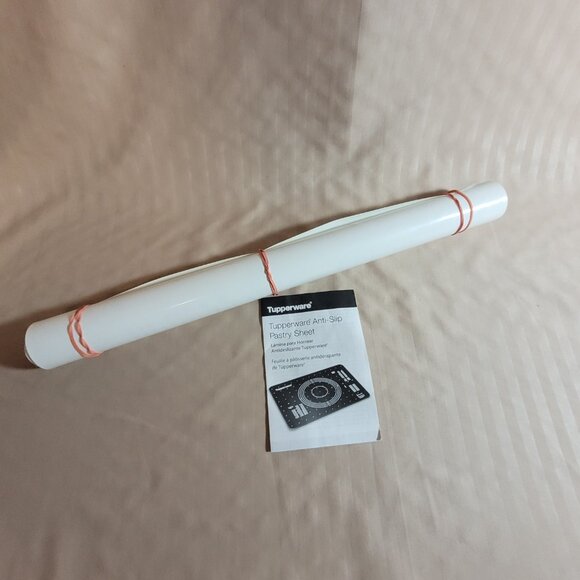 Tupperware Vintage Pastry Rolling Mat - Picture 8 of 8
